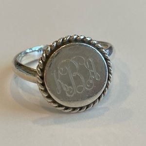 kBa monogram Signet Ring